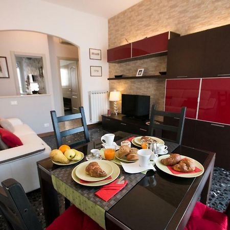 A Casa Di Simone A Viareggio Apartment Екстериор снимка