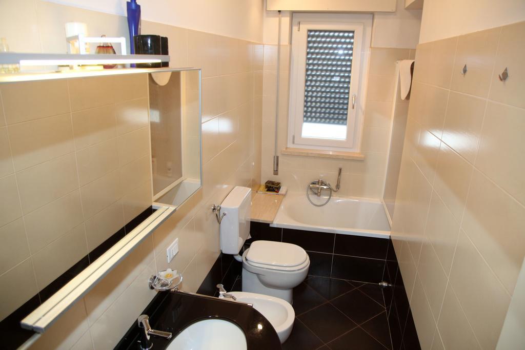 A Casa Di Simone A Viareggio Apartment Екстериор снимка