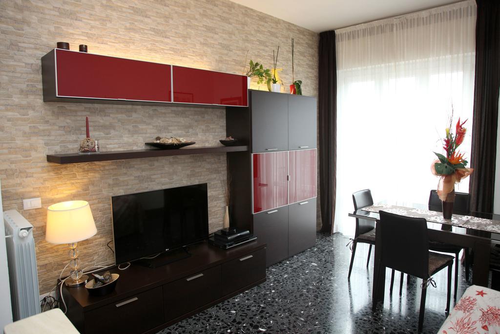 A Casa Di Simone A Viareggio Apartment Екстериор снимка